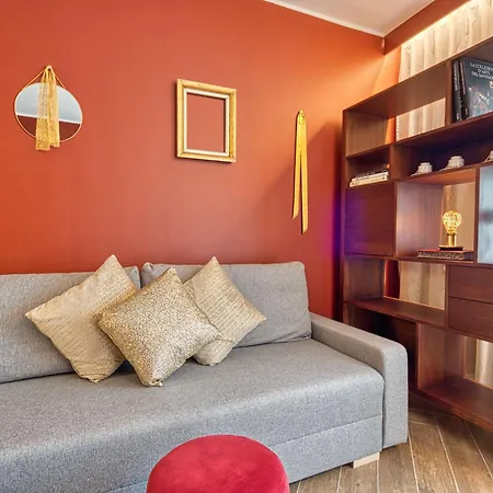 Goldfinger + Suites Lana Room photo