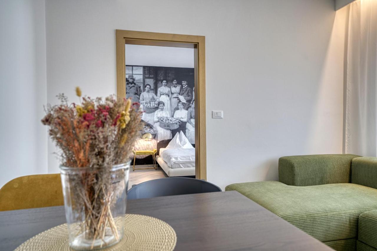 Aparthotel Goldfinger +