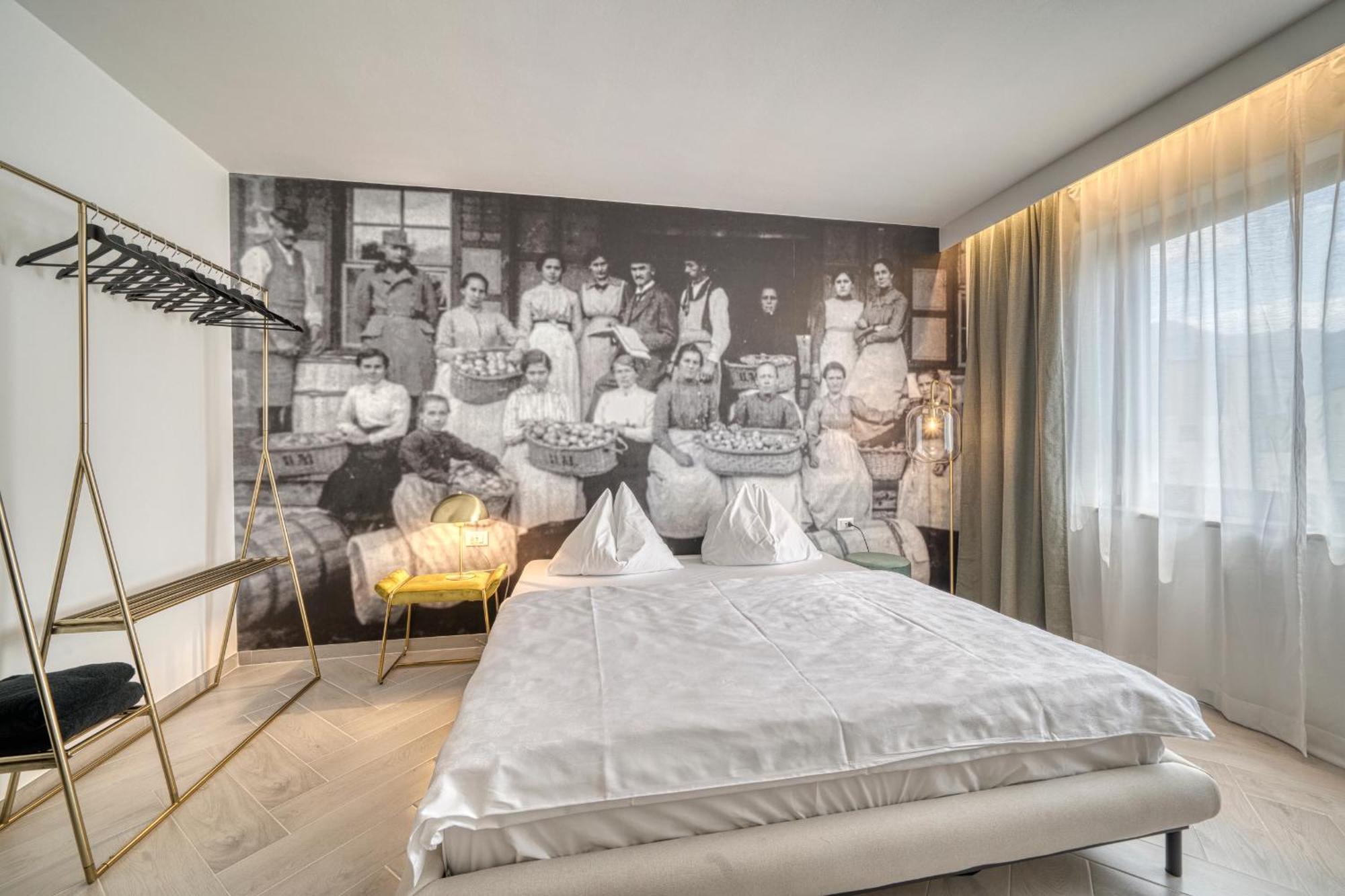 Aparthotel Goldfinger + Lana