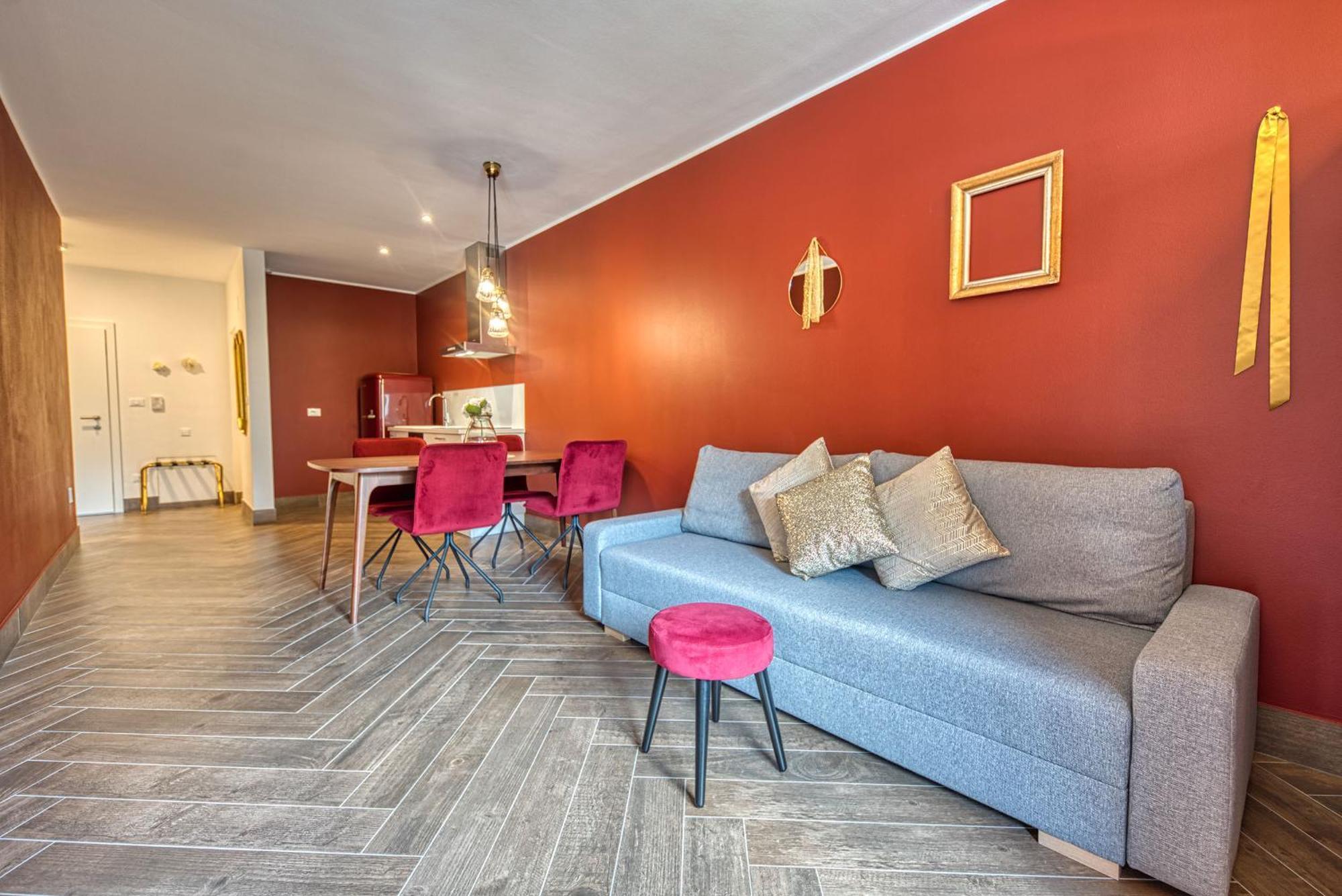 Goldfinger + Aparthotel 3*